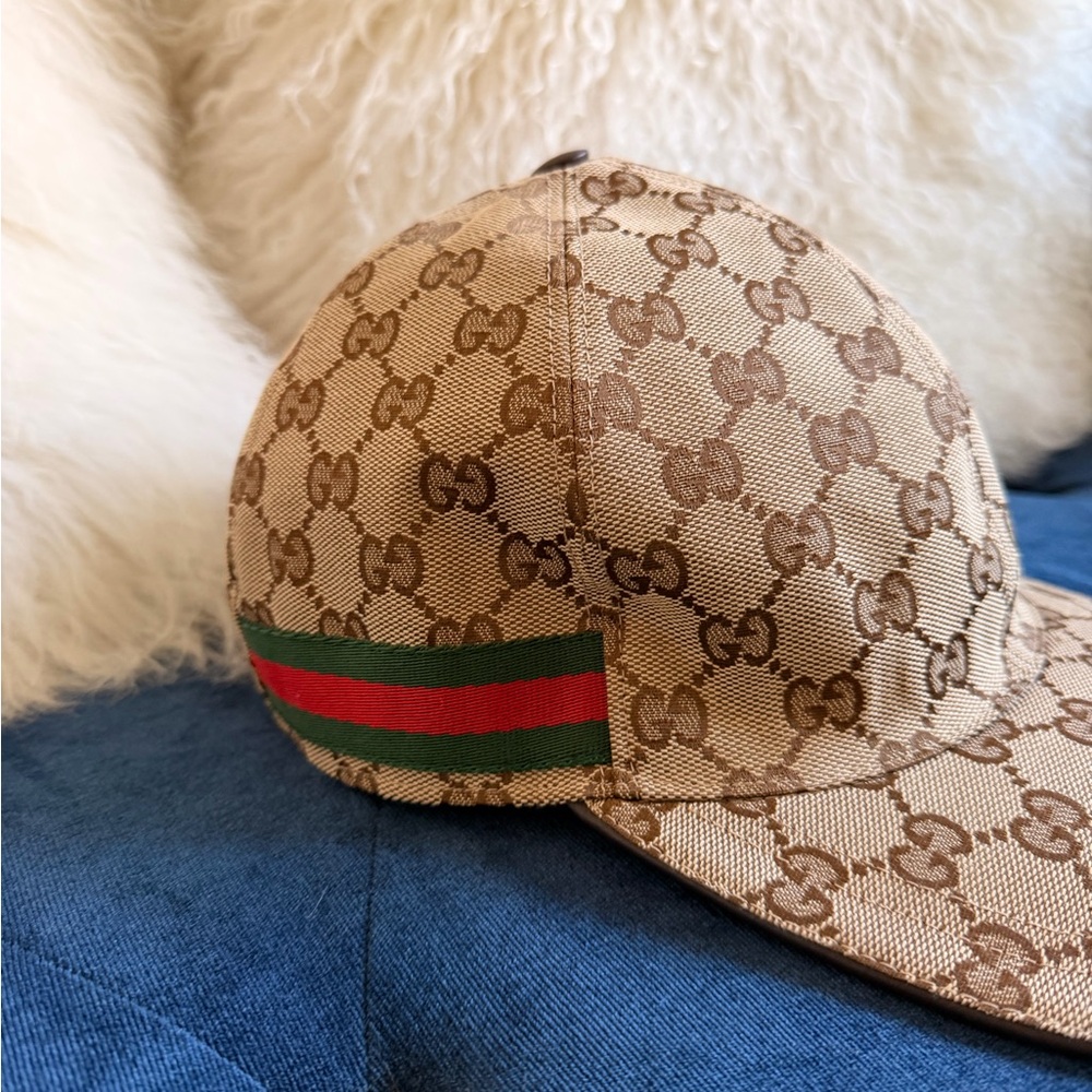 Gucci Beige/Brown Monogram Baseball Cap with Signature Green-Red Web - Picture 3 of 4